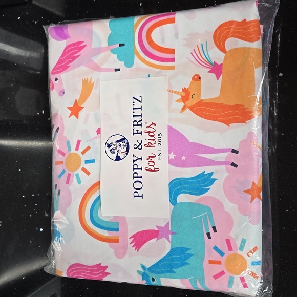Poppy & Fritz Other - HOST PICK. NIP Poppy & Fritz Girl's Twin Unicorn Microfiber Sheet Set